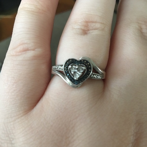 Ring - Picture 2 of 2